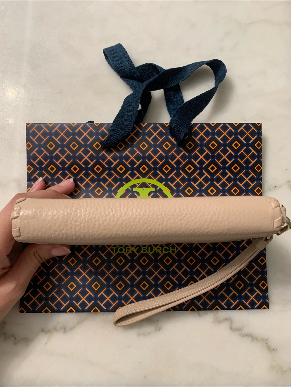 Tory Burch Blush Pink Pebbled Leather Wristlet - Picture 4 of 8